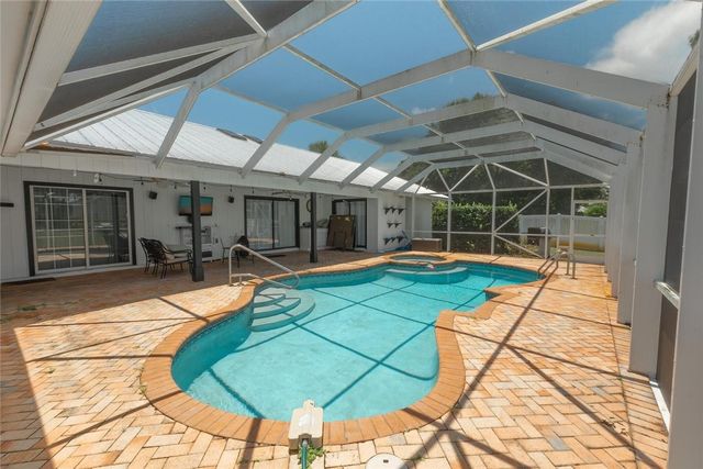 1616 20th Street SW, Vero Beach, FL 32962