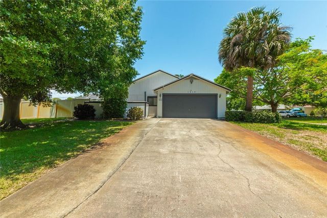 1616 20th Street SW, Vero Beach, FL 32962