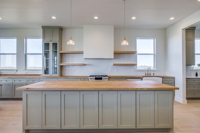 5032 County Road 1094, Celeste, TX 75423