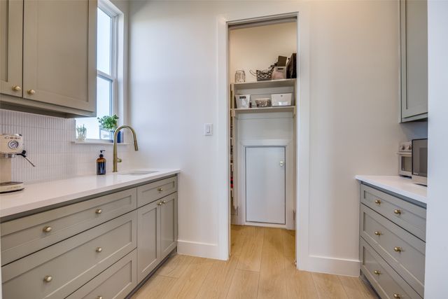 5032 County Road 1094, Celeste, TX 75423