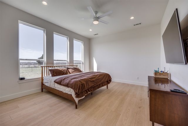 5032 County Road 1094, Celeste, TX 75423