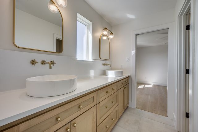 5032 County Road 1094, Celeste, TX 75423