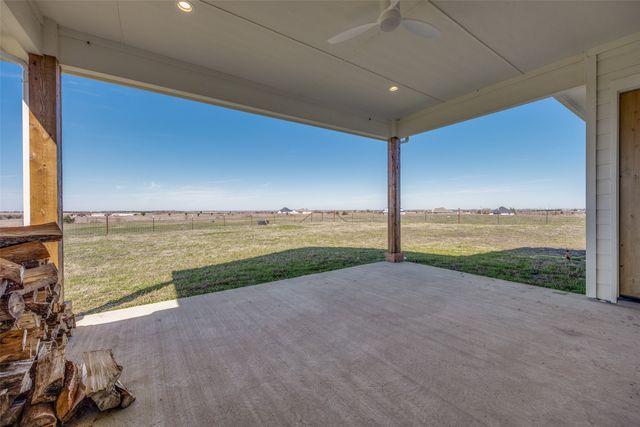 5032 County Road 1094, Celeste, TX 75423