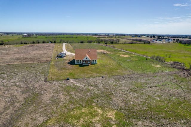 5032 County Road 1094, Celeste, TX 75423
