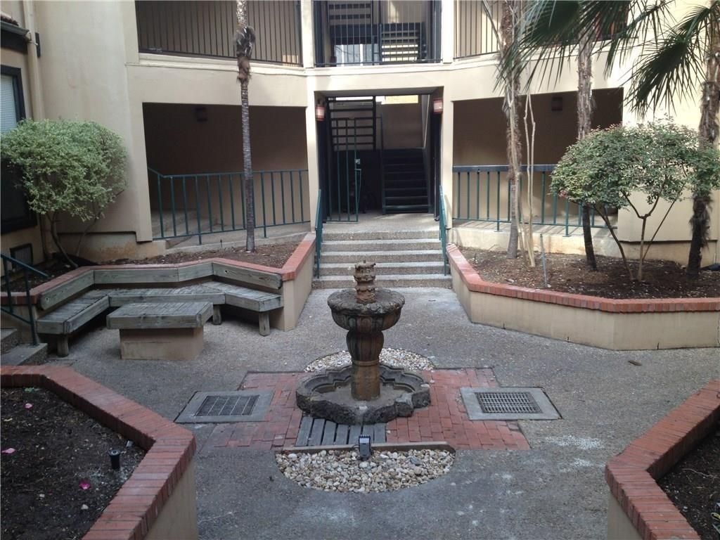 2110 RioGrande ST 302, Austin, TX 78705