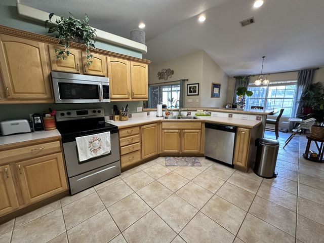 6730 Paso De Cortez Court, Navarre, FL 32566