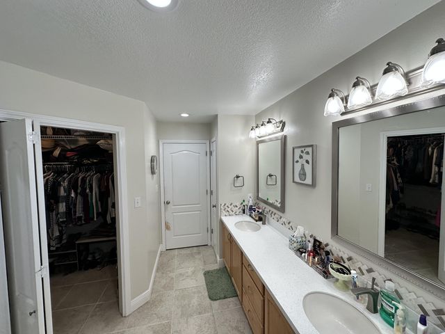 6730 Paso De Cortez Court, Navarre, FL 32566