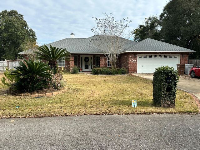 6730 Paso De Cortez Court, Navarre, FL 32566