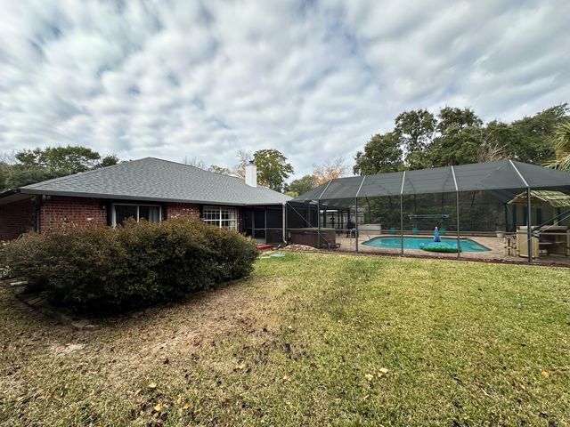 6730 Paso De Cortez Court, Navarre, FL 32566