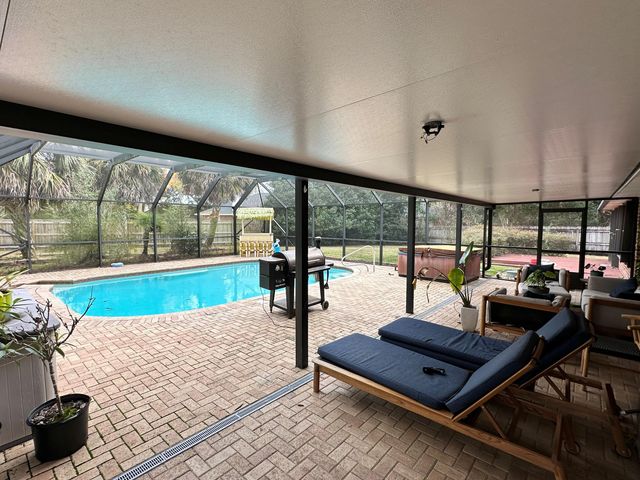 6730 Paso De Cortez Court, Navarre, FL 32566