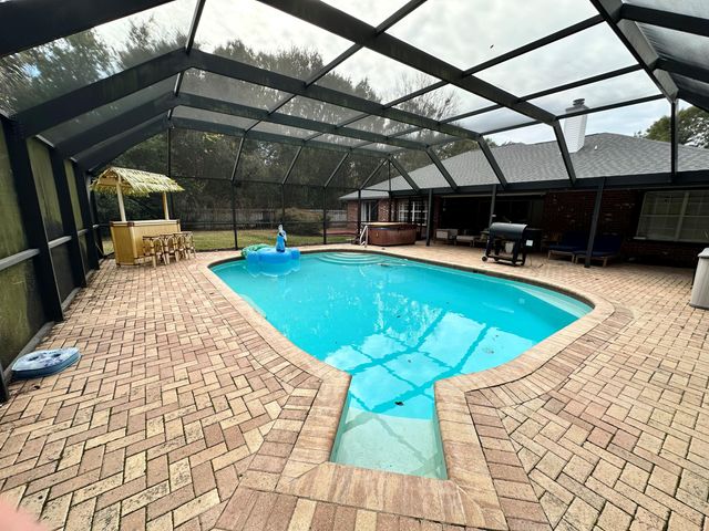 6730 Paso De Cortez Court, Navarre, FL 32566