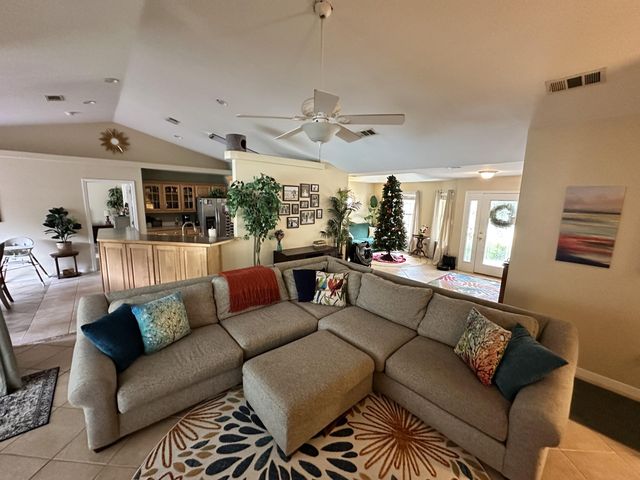 6730 Paso De Cortez Court, Navarre, FL 32566