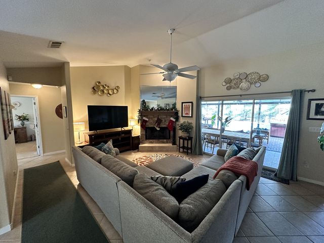 6730 Paso De Cortez Court, Navarre, FL 32566