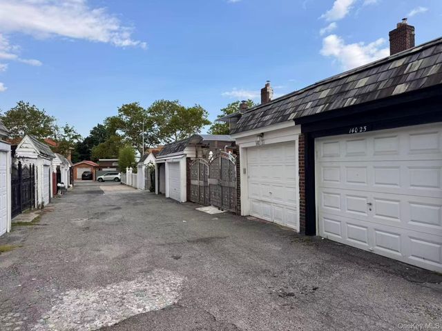 14025 58th Road, Flushing, NY 11355