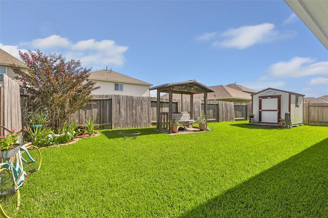 10019 Pine Valley Court, Baytown, TX 77521