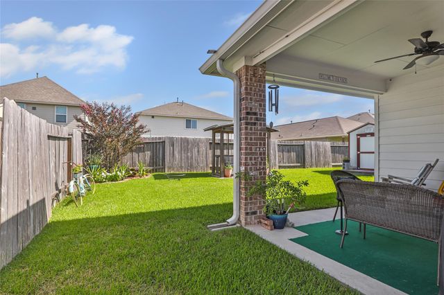 10019 Pine Valley Court, Baytown, TX 77521