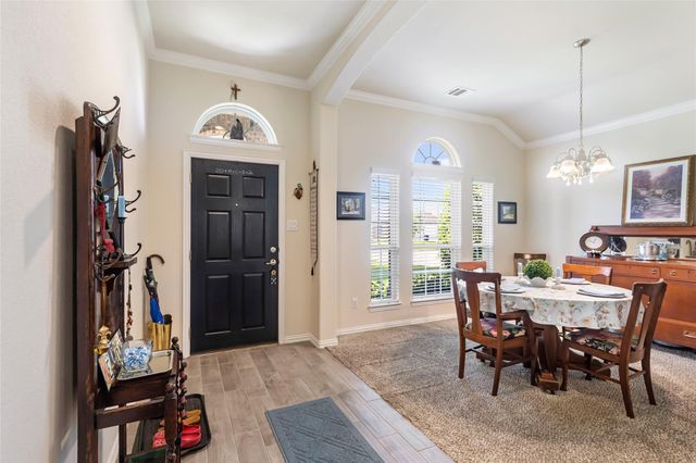10019 Pine Valley Court, Baytown, TX 77521