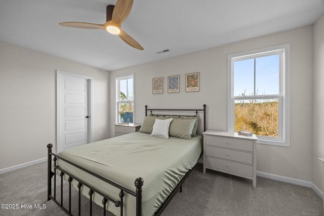 1029 Setting Sun Boulevard NE, Winnabow, NC 28479