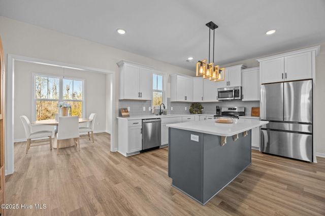 1029 Setting Sun Boulevard NE, Winnabow, NC 28479