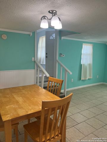 820 magnolia, Rockport, TX 78382