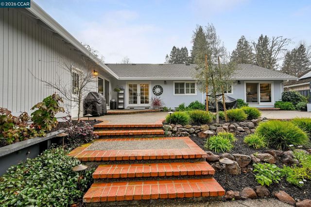 240 Morris Ranch Ct., Danville, CA 94526