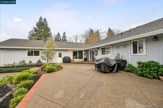 240 Morris Ranch Ct., Danville, CA 94526