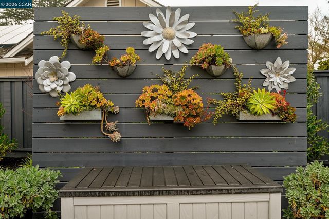 240 Morris Ranch Ct., Danville, CA 94526