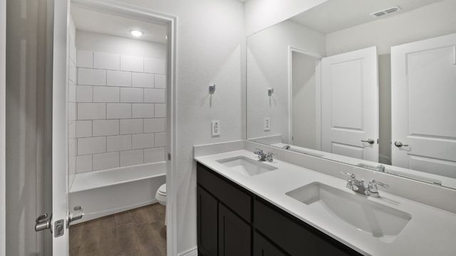 2410 Rise Ridge, Grand Prairie, TX 75052