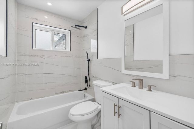 1124 Yale Drive, Hollywood, FL 33021