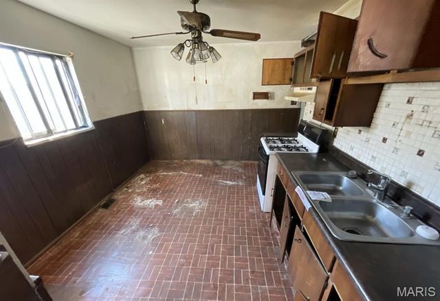 1402 Richard Drive, Cahokia, IL 62206