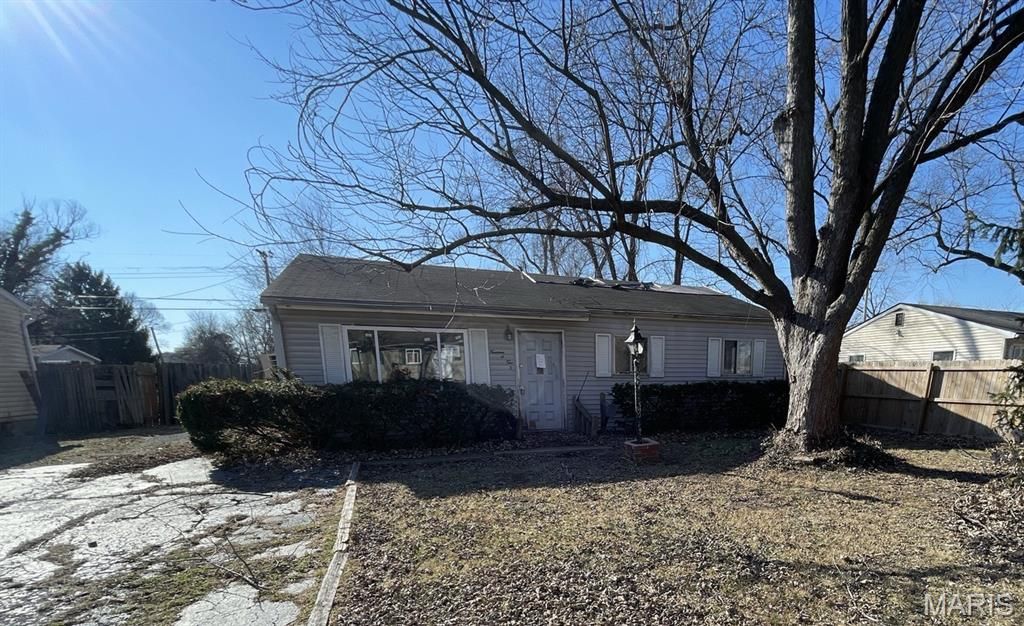 1402 Richard Drive, Cahokia, IL 62206