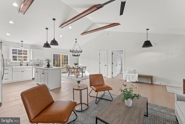 111 FAIRWAY DR, Louisa, VA 23093