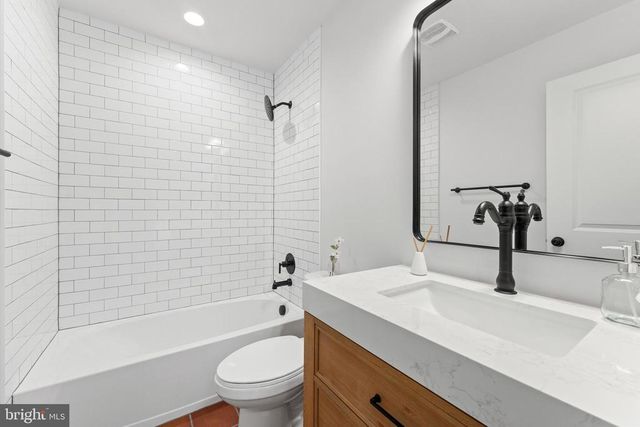 111 FAIRWAY DR, Louisa, VA 23093