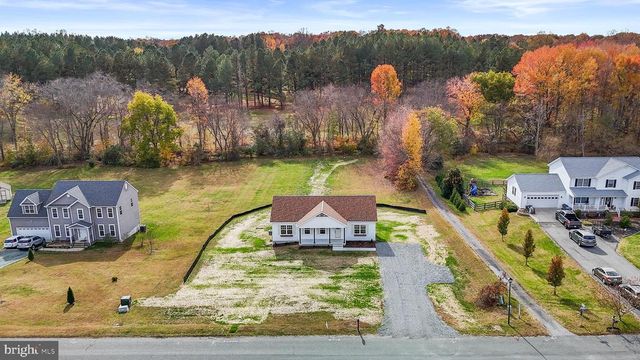 111 FAIRWAY DR, Louisa, VA 23093
