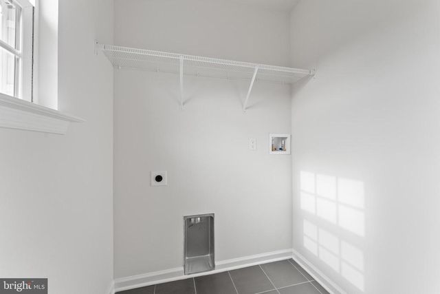 111 FAIRWAY DR, Louisa, VA 23093