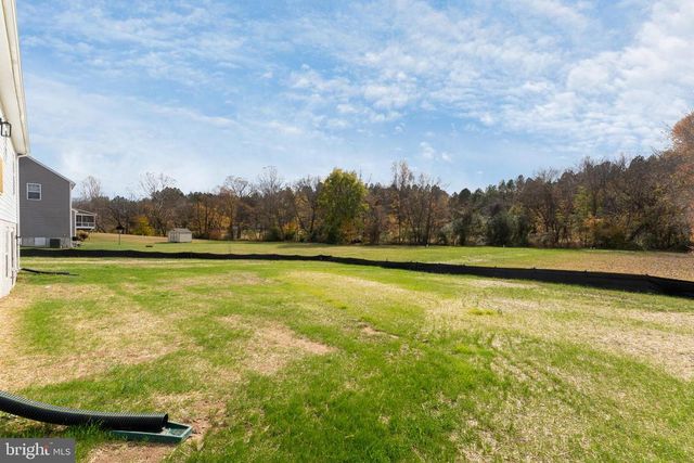 111 FAIRWAY DR, Louisa, VA 23093