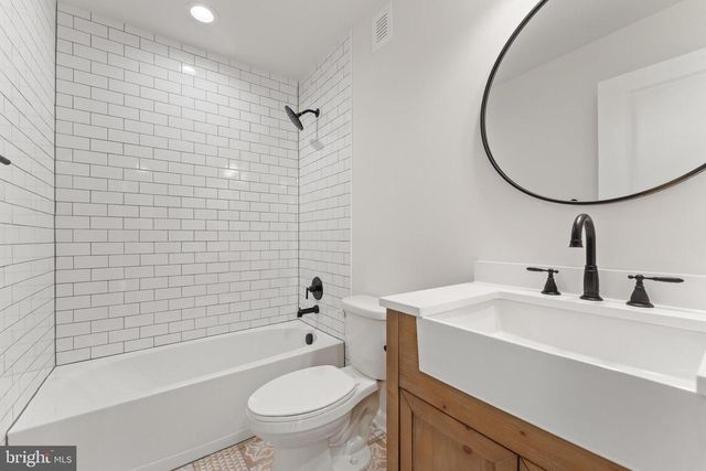 111 FAIRWAY DR, Louisa, VA 23093