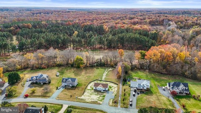 111 FAIRWAY DR, Louisa, VA 23093