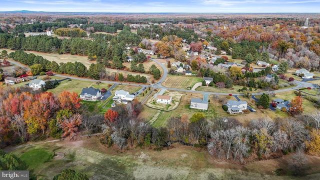 111 FAIRWAY DR, Louisa, VA 23093