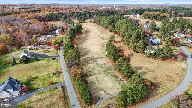 111 FAIRWAY DR, Louisa, VA 23093