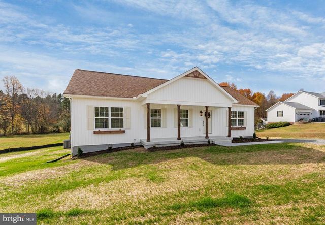 111 FAIRWAY DR, Louisa, VA 23093