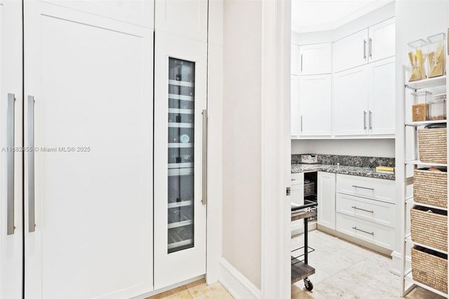 5901 Rolling Road Dr, Pinecrest, FL 33156