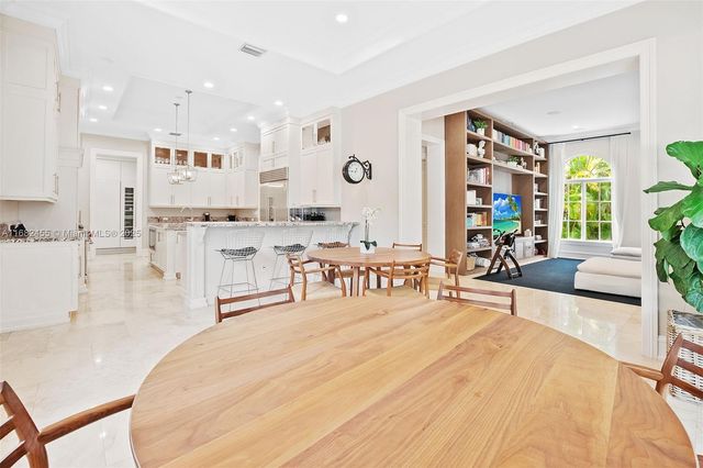 5901 Rolling Road Dr, Pinecrest, FL 33156