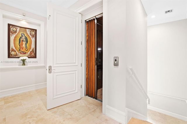 5901 Rolling Road Dr, Pinecrest, FL 33156