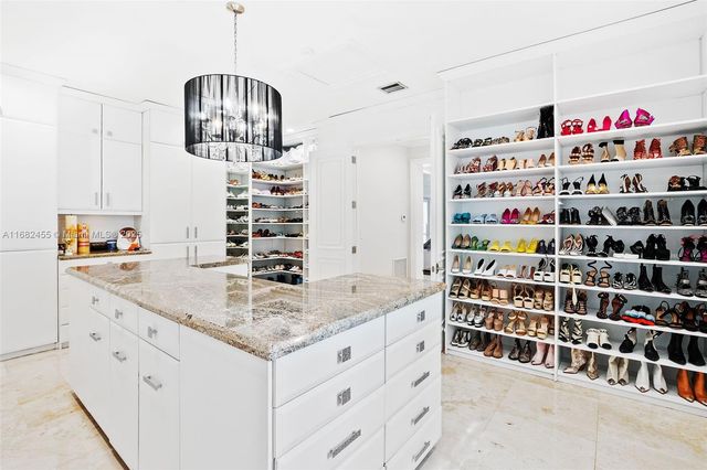 5901 Rolling Road Dr, Pinecrest, FL 33156