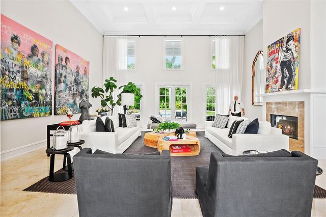 5901 Rolling Road Dr, Pinecrest, FL 33156