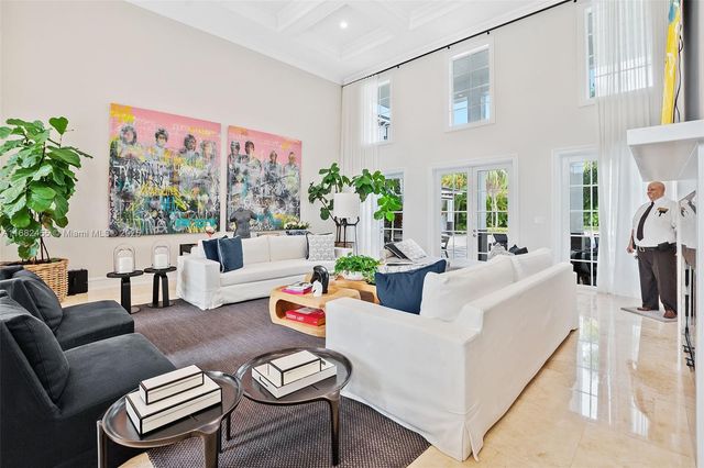 5901 Rolling Road Dr, Pinecrest, FL 33156