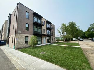 2030 Greenwood Street 104, Evanston, IL 60201