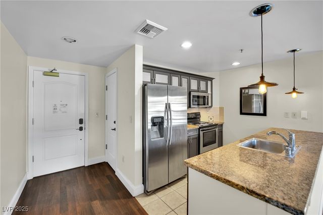 30 Strada Di Villaggio 441, Henderson, NV 89011