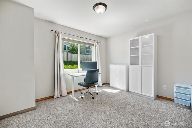 524 Pilchuck Path, Everett, WA 98201